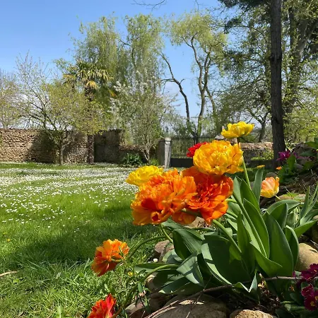 Le Clos Bed and Breakfast 3*
