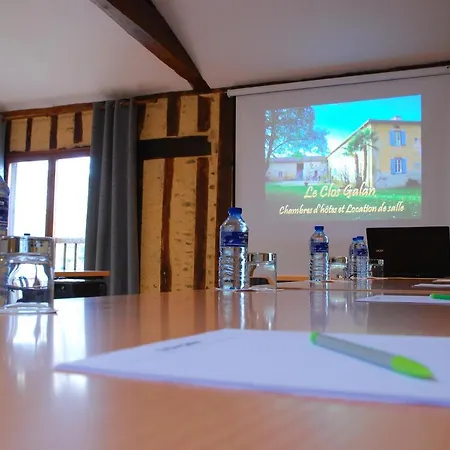 Le Clos Bed and Breakfast 3*